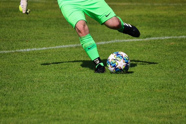 现出与梅西 现出与梅西